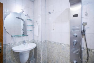 Spacious&Minimalistic 2BD Apt