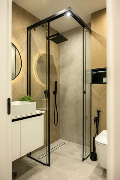 Modern Apartment in Top Center | Steps from Beach