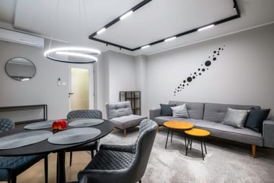 Silver Gem  1BD with desk and balcony