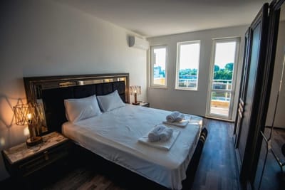 Modern Spacious 1BD Apartment for two in Nesebar