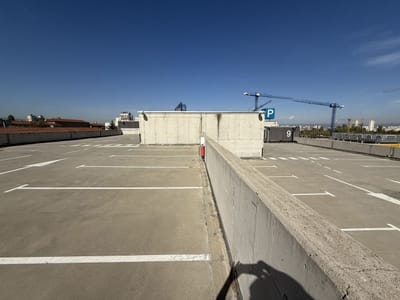 Big 5 Story Parking with security