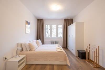 Peaceful downtown location - 2 bedroom apartment