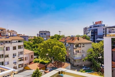 Cityscape Retreat 1BD Flat in the Heart of Plovdiv