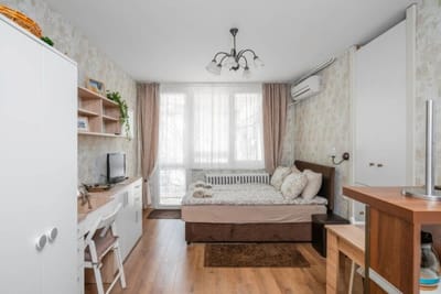 Cozy Studio in Top Centre