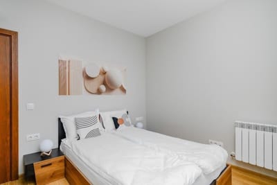 Modern Stay with Balcony and Parking