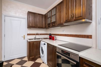 1BD flat with Desk on Russian Monument Square