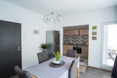 Black Sea 2bdrm Central Apartment