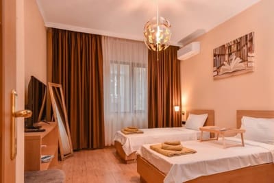 Sofia Dream Apartments - 3BD, 2BTHR - The Library