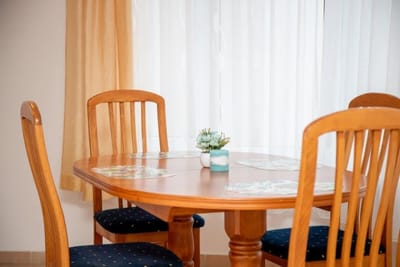 Convenient 2-Bedroom Flat next to Harmanite Beach