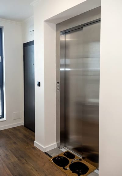 Cozy & Bright 2-BR Flat Next to Grand Mall Varna