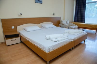 Studio with a balcony near the centre