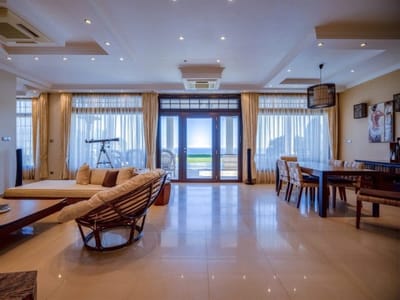 Luxury Villa with Pool- 4 Bedrooms in BlackSeaRama