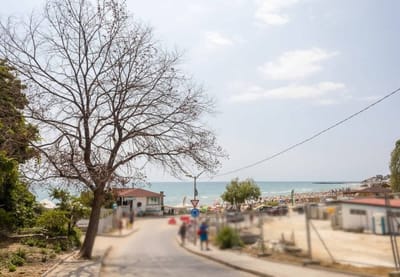 Kabakum 1BR Retreat with Parking, Steps to Beach