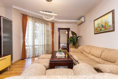 Centrally-located 1BD Apartment near Kapana