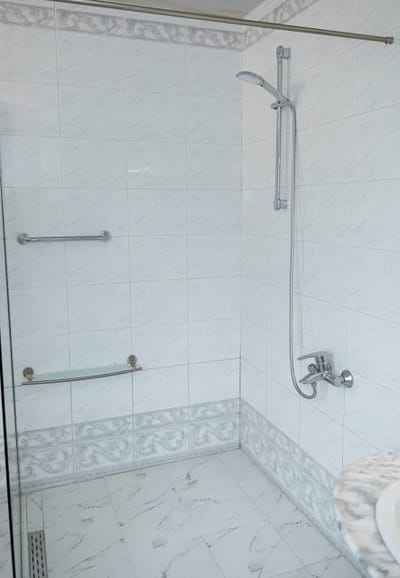 3BD Maisonette with Sea Views - Next to Sea Garden