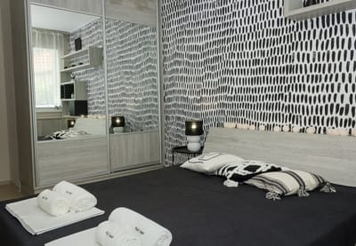 Black & White -1BD Flat in Varna Center