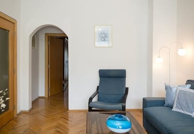 Sunny 2-Bedroom Flat near Sea Garden|Chayka, Varna