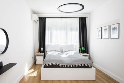 A French affair. With parking, style and elegance.