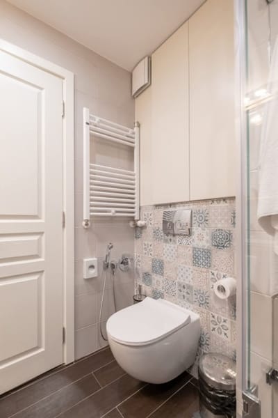 High-end Designer Studio - AC + Parking