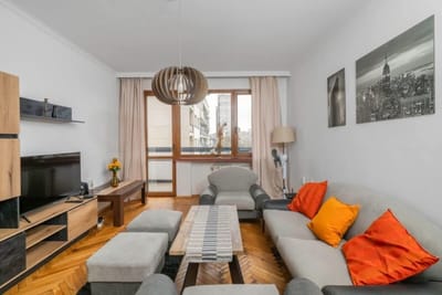 The Cosmopolitan Shine 1-BDR Pet-Friendly Flat
