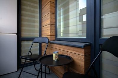 Warm & Spacious Stay with Balcony