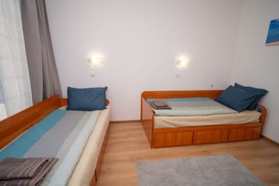 Spacious 2BD Apart. Walk to City Centre