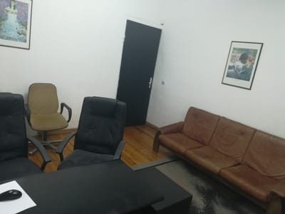 Office in an old building (1938) that is a cultural monument. Size 160 sq. m. No bathroom. No elevator, 4-th floor; 5 rooms; 2 small balconies.