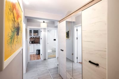 AeroLuxe Living 1BD Apartment