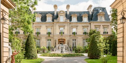 Find verified film locations in France